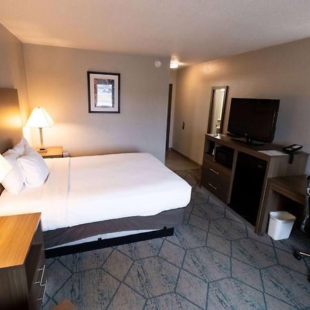 Hotel Baymont By Wyndham Effingham Extérieur photo