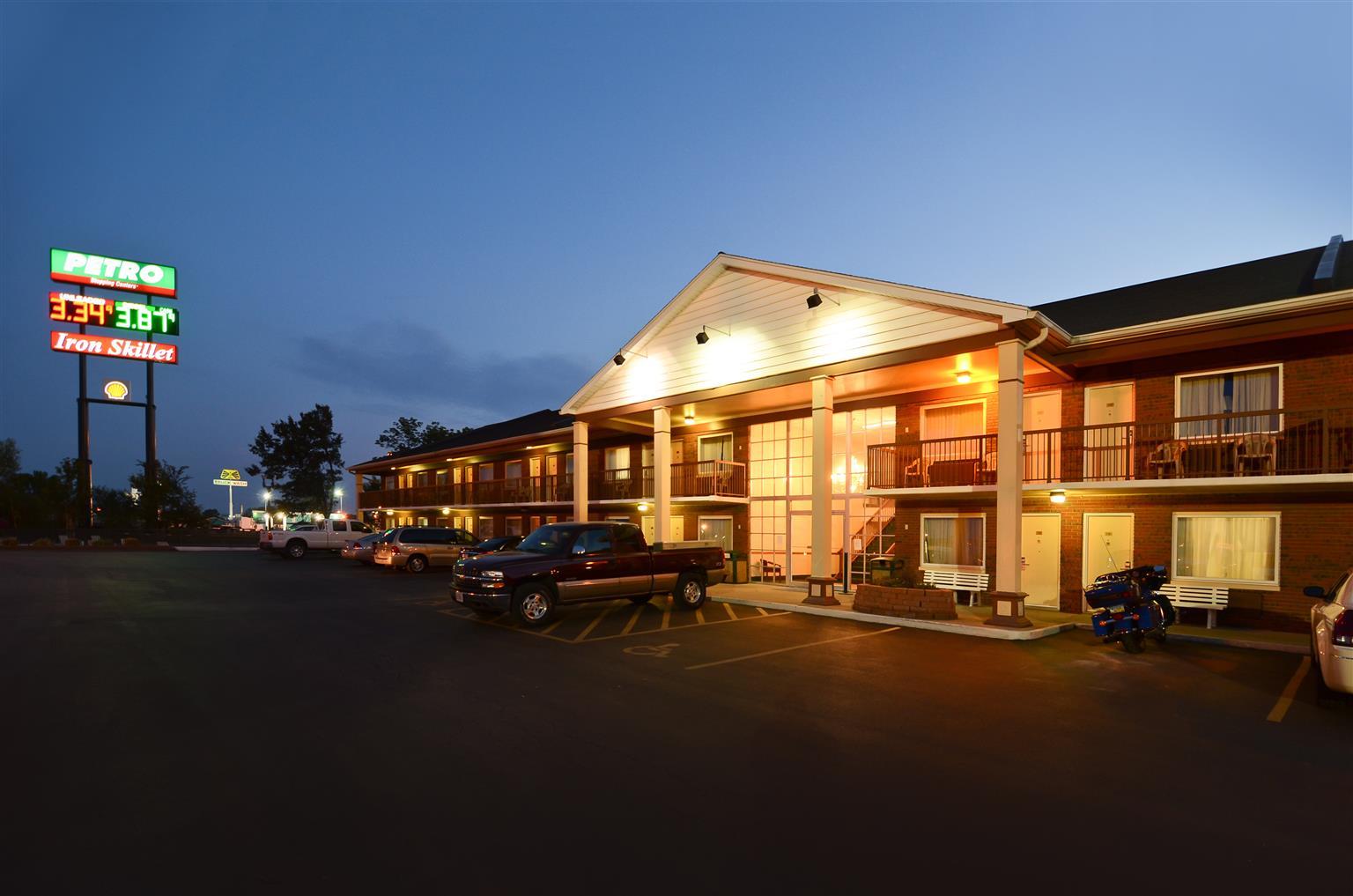Hotel Baymont By Wyndham Effingham Extérieur photo